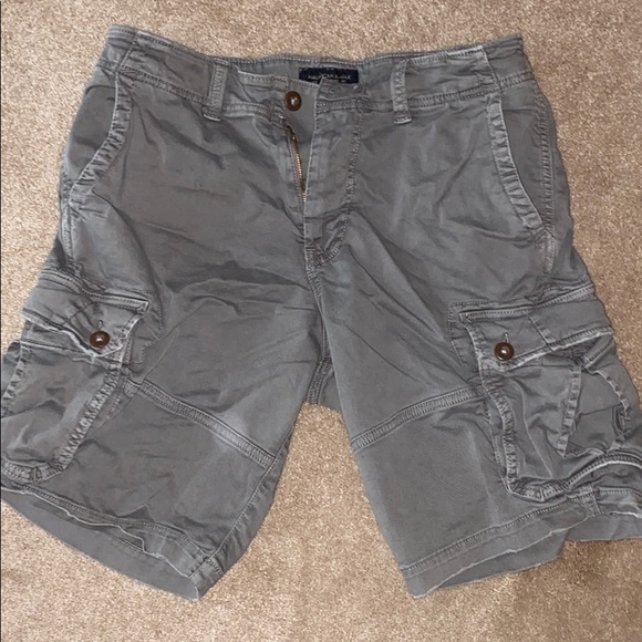American Eagle Outfitters Other - Men’s grey khaki cargo shorts